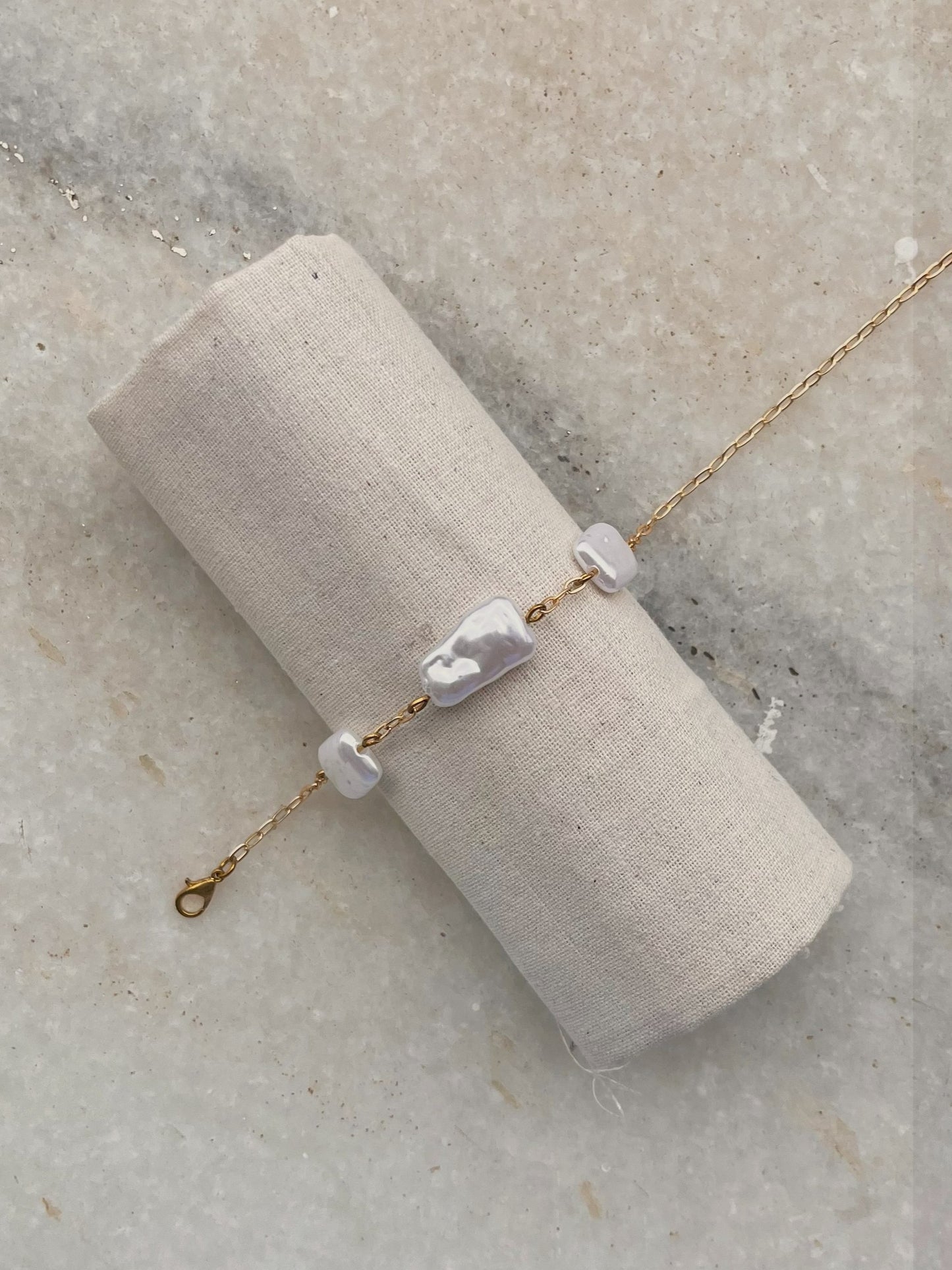 Mira Frost Pearl Bracelet