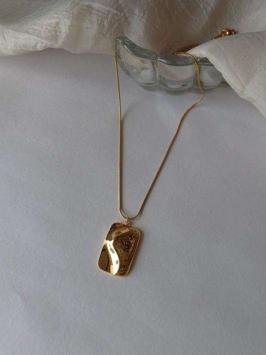 Solaris Sculpt Pendant