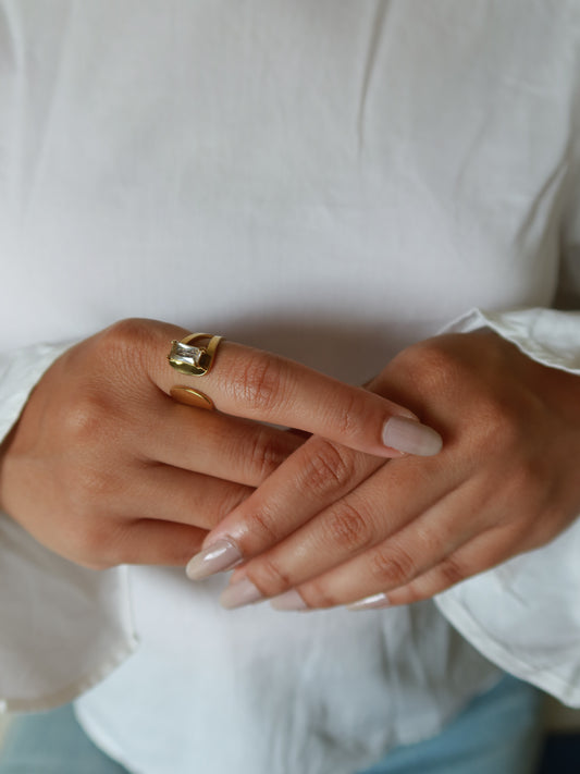 Elysian Curve Ring