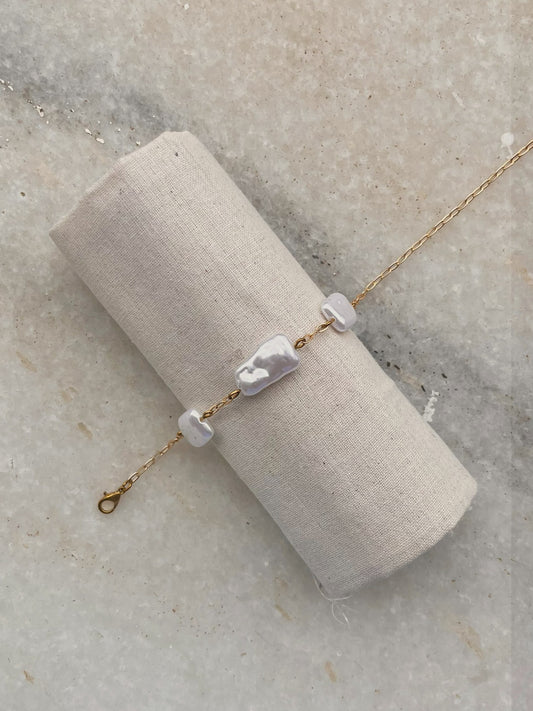 Mira Frost Pearl Bracelet