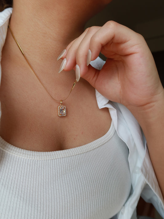 Clara Prism Pendant