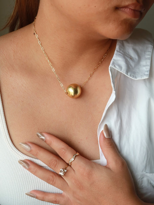 Gilded Sphere Chain